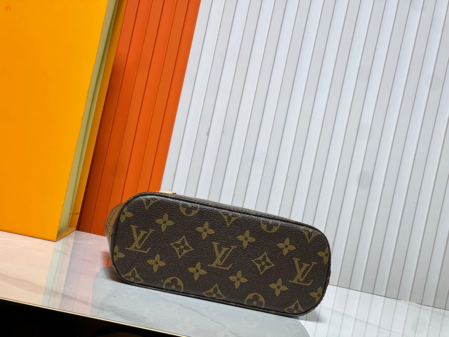 Louis Vuitton Petit Sac Cabas Monogram
