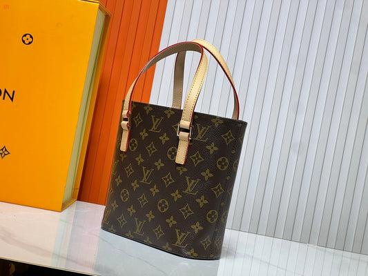 Louis Vuitton Petit Sac Cabas Monogram