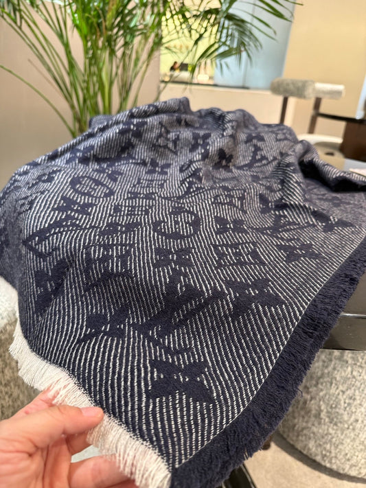 LV SCARVES