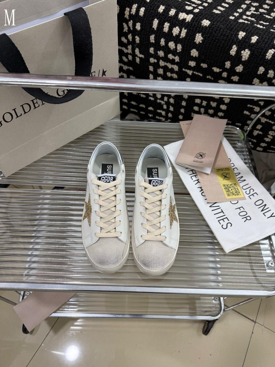 Golden goose superstar