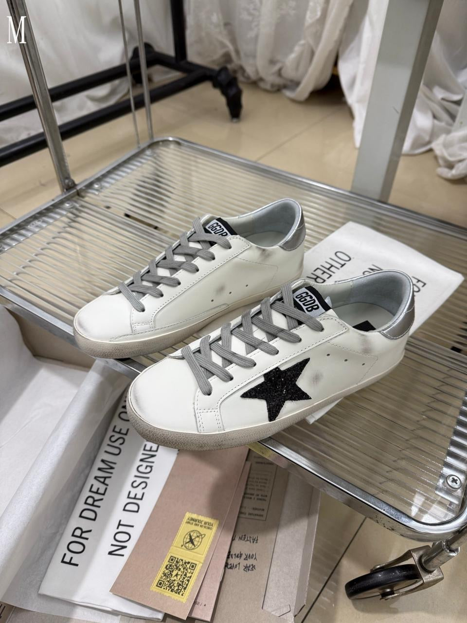 Golden goose superstar