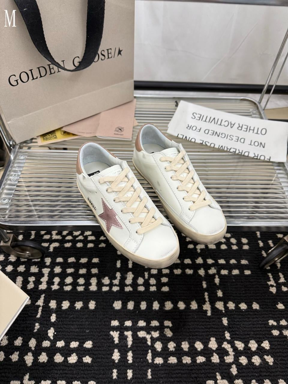 Golden goose superstar