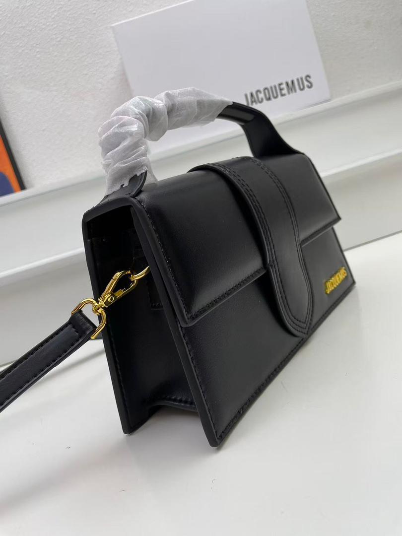 JACQUEMUS BAG NOIR